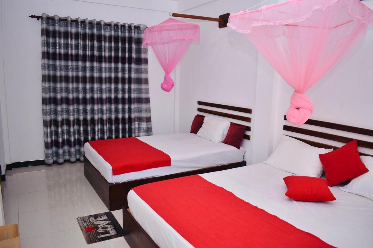 Geethani Tourist Home Polonnaruva Kültér fotó
