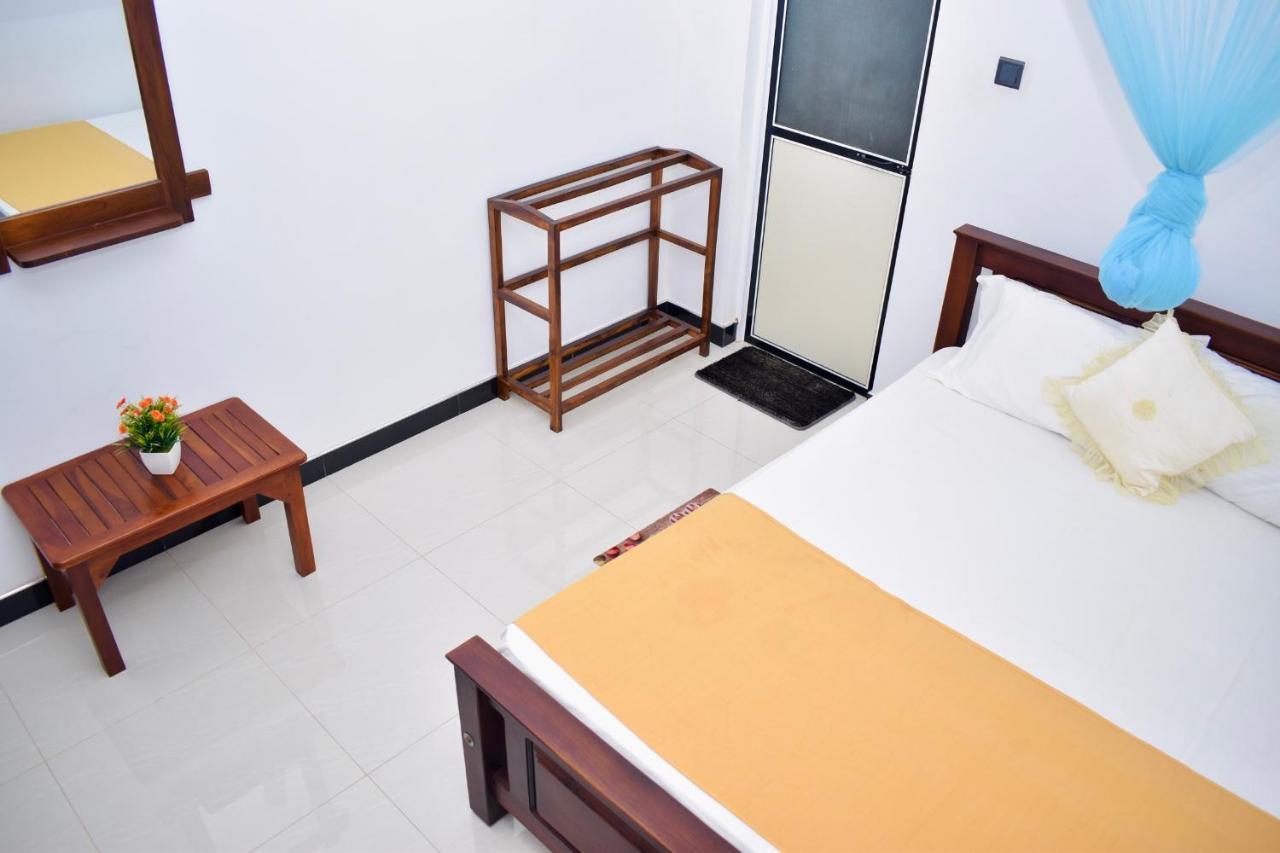 Geethani Tourist Home Polonnaruva Kültér fotó