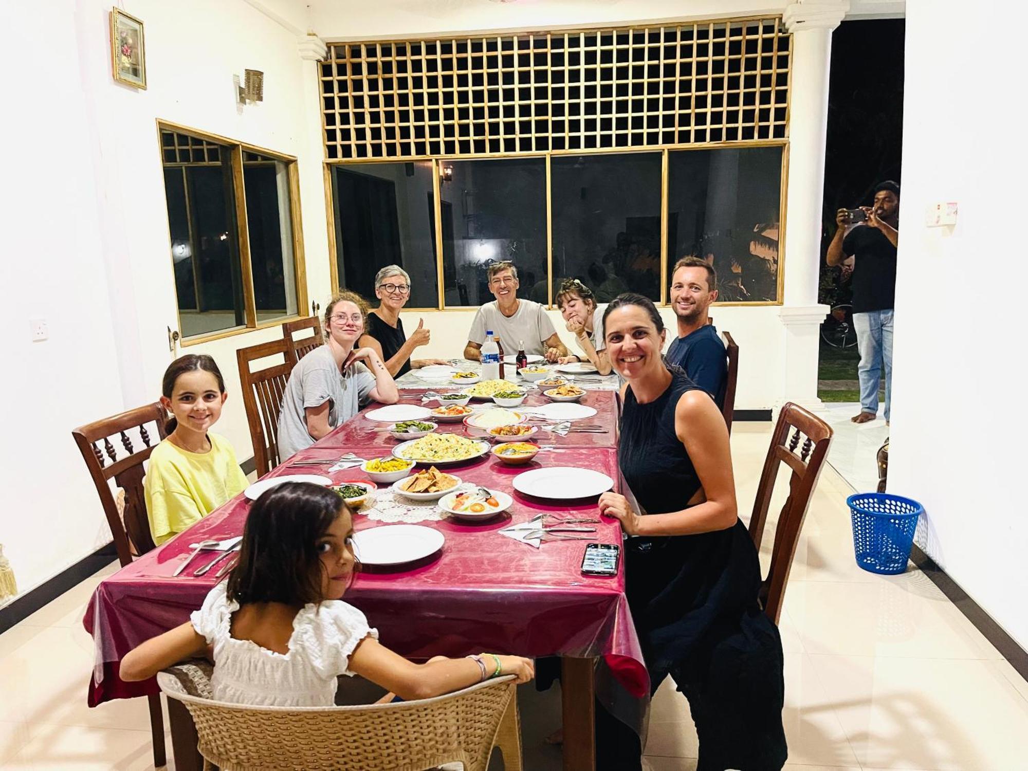 Geethani Tourist Home Polonnaruva Kültér fotó