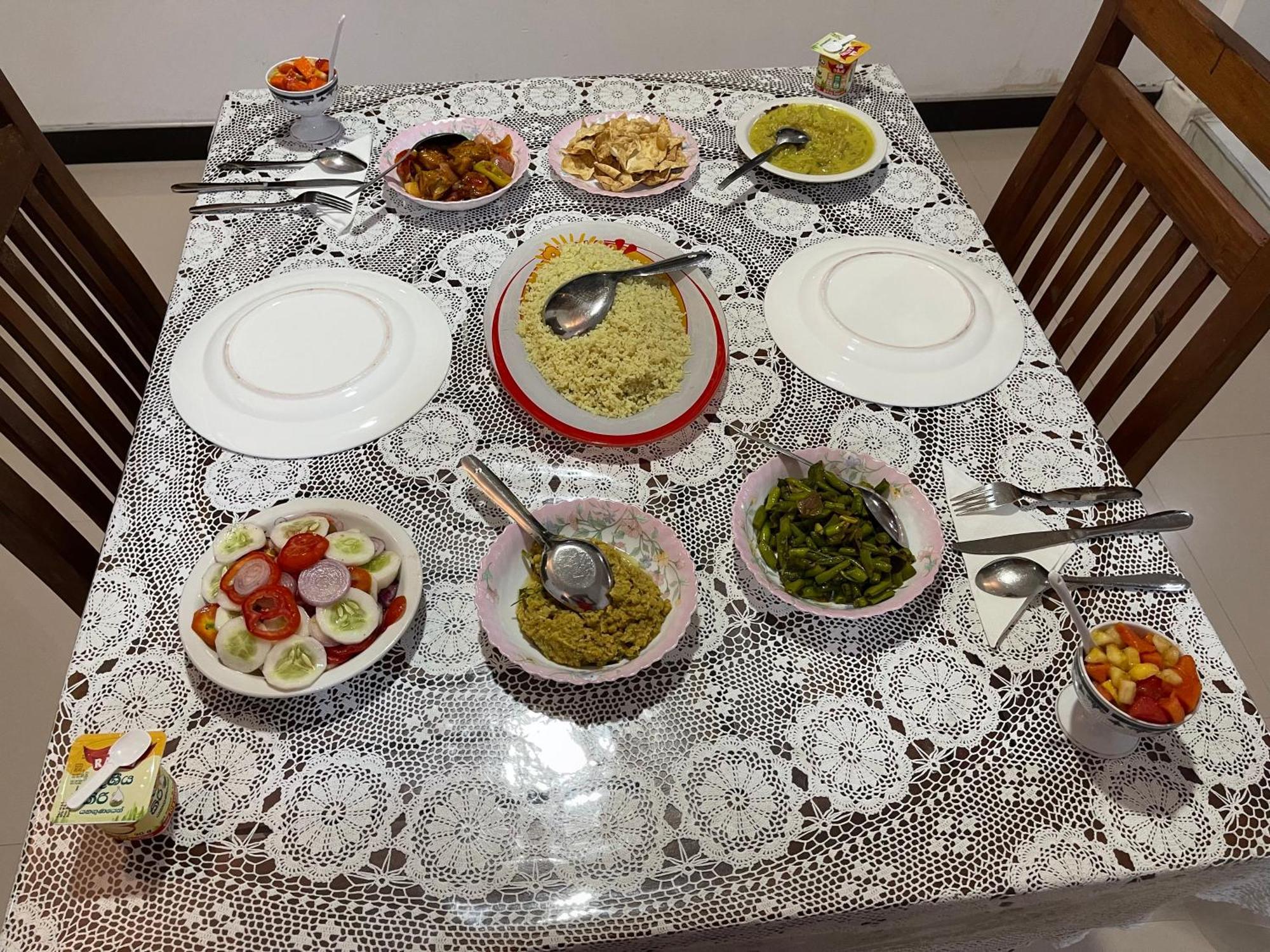 Geethani Tourist Home Polonnaruva Kültér fotó