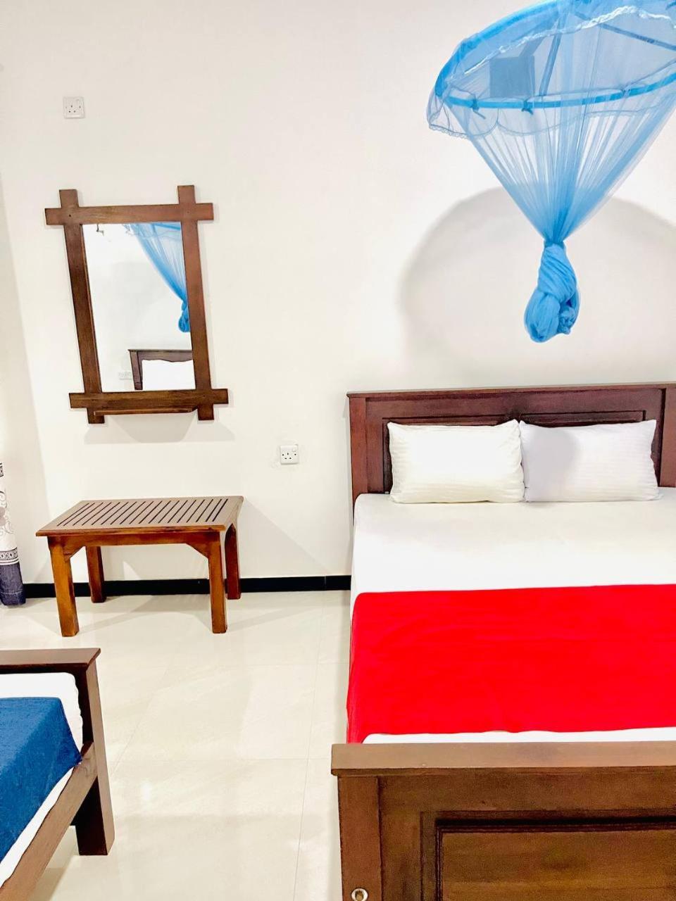 Geethani Tourist Home Polonnaruva Kültér fotó
