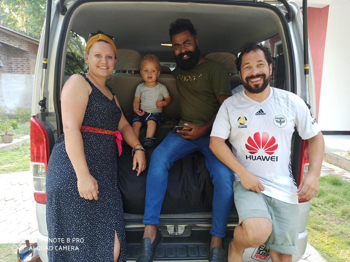 Geethani Tourist Home Polonnaruva Kültér fotó